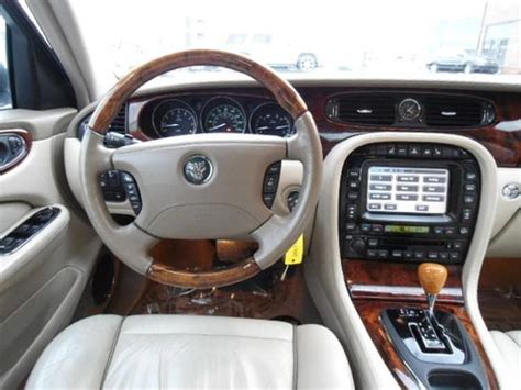 2004 Jaguar Xj8 Interior