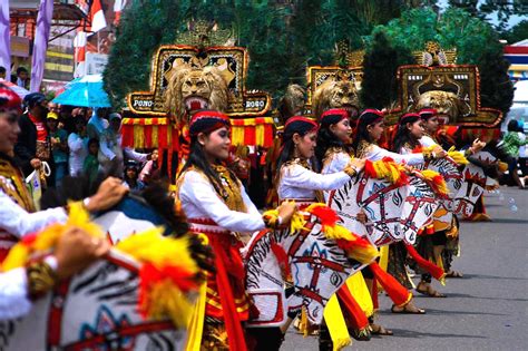 Reog Ponorogo Indonesian Culture and Tradition | Travel Guide Ideas