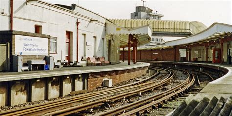 Terug in de tijd... Folkestone Harbour Railway Station - Reizen met de ...