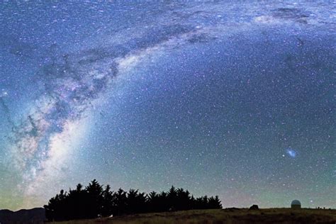 Tekapo Observatory Stargazing Tours. Earth & Sky evening tours