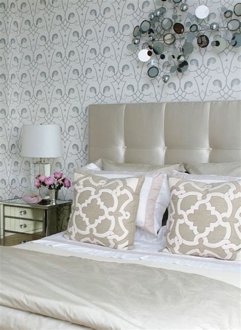 Silver Bedroom Wallpaper Design Ideas