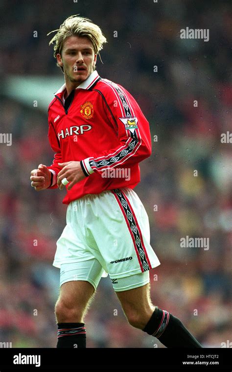 DAVID BECKHAM MANCHESTER UNITED FC 17 October 1999 Stock Photo - Alamy