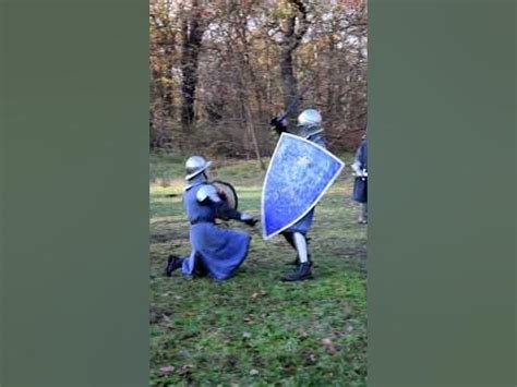 14c Knights: Buckler vs Shield - YouTube