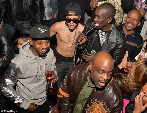 Enquizzle: Photos: Shirtless Justin Bieber Parties With P. Diddy And ...