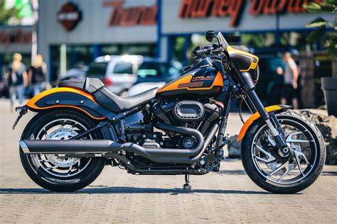 Thunderbike Orangeglide | customized H-D Softail Sport Glide FLSB