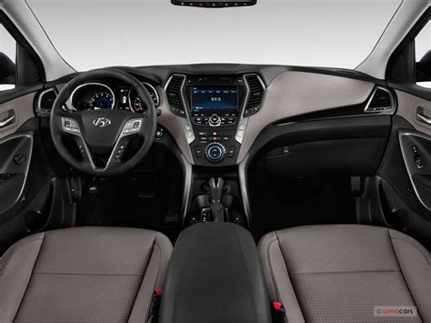 2013 Hyundai Santa Fe Interior | U.S. News & World Report