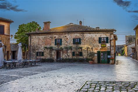 Monteriggioni: Tuscany's Walled Medieval Town - Unusual Places