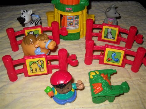 Fisher Price Mattel Little People Baby Zoo Animals 10 Piece Play Set 2002