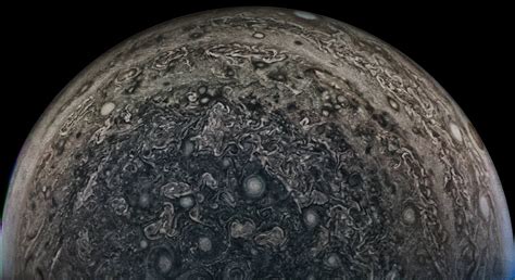 NASA's $1bn Juno probe just sent back the most amazing images of ...