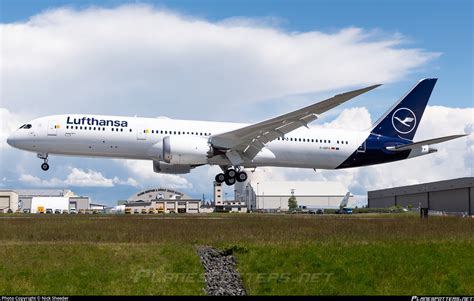 D-ABPA Lufthansa Boeing 787-9 Dreamliner Photo by Nick Sheeder | ID ...