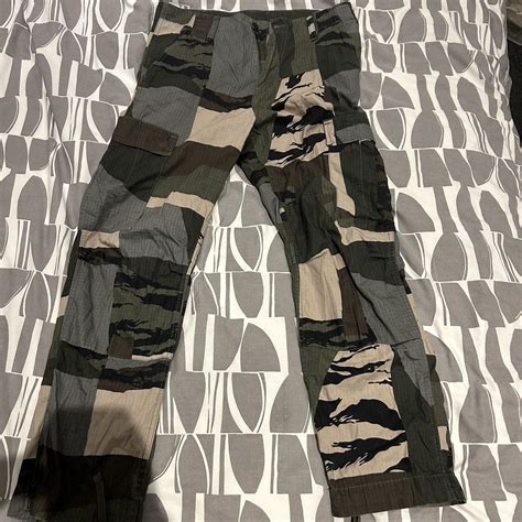 Carhartt Camo Cargo Pants 30 x 32 Good... - Depop