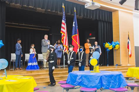 VIDEO | District Opens STEM Academy at Memorial Elementary