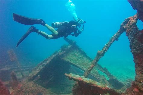 The Shipwrecks of Coron Bay - Snorkelling and Diving Site in Palawan ...