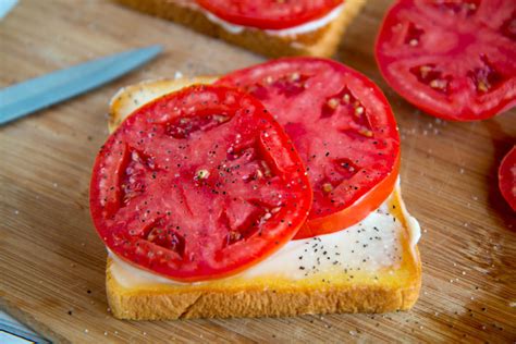 Tomato Sandwich - Martin's Famous Potato Rolls and Bread