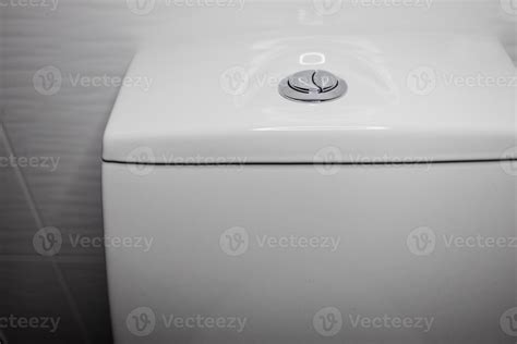 flushing toilet button 5693045 Stock Photo at Vecteezy