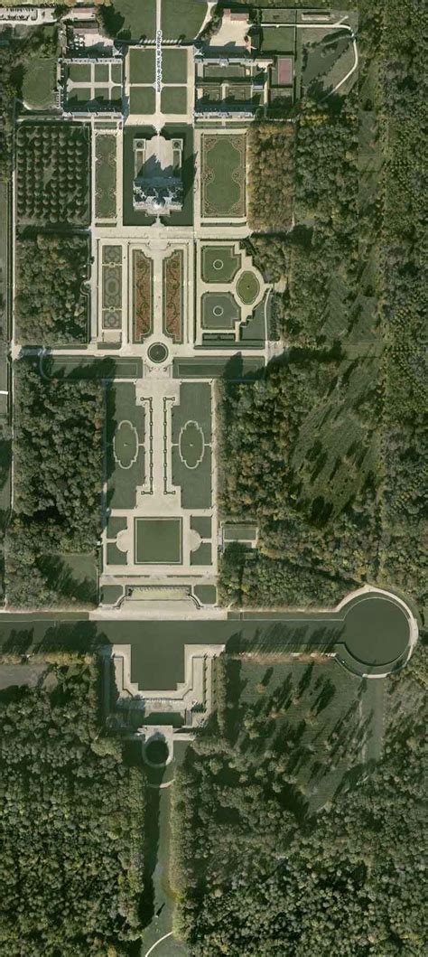 Aerial View of Vaux Le Vicomte Gardens | Garden Planning