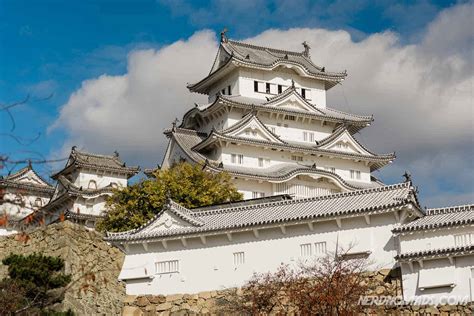 Japan's Famous White Castle - Himeji Castle Travel Guide - Nerd Nomads