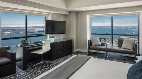 San Diego Convention Center Hotel Rooms | Manchester Grand Hyatt San Diego