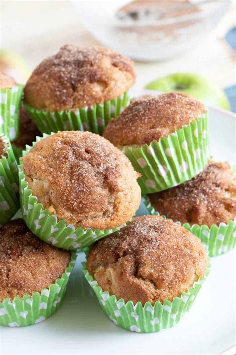 Easy Apple and Cinnamon Muffins Recipe - Effortless Foodie