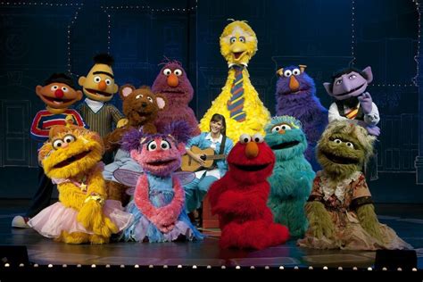 "Sesame Street Live: Elmo Makes Music" coming to La Crosse Center ...