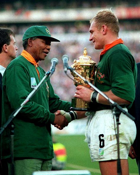 Nelson Mandela and Francois Pienaar - Nelson Mandela - ESPN