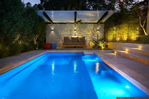 The Best & Most Popular Ways To Light Up Your Pool! - Barrier Reef Pools