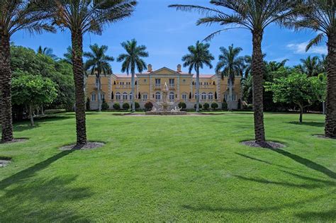 Tour a Beachfront Mansion in Naples, Fla. | HGTV.com's Ultimate House ...