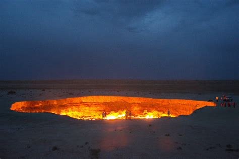 Darvaza Gas Crater – Door to Hell