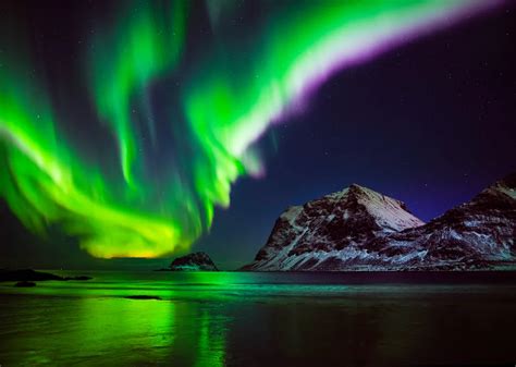 Aurora Borealis at Vik Beach, Vestvågøy, Lofoten, Norway | Smithsonian ...