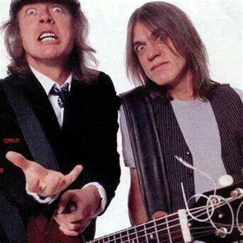 Angus and Malcolm Young – GUITARSOPEDIA