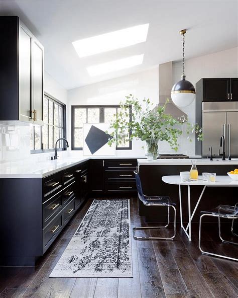 Double tap if you would dare to go bold in a kitchen with striking ...