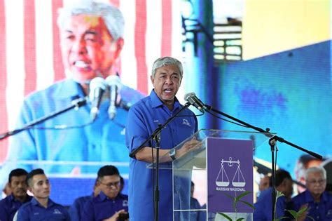 Umno chief Zahid Hamidi could be PM contender if he clears legal hurdle ...