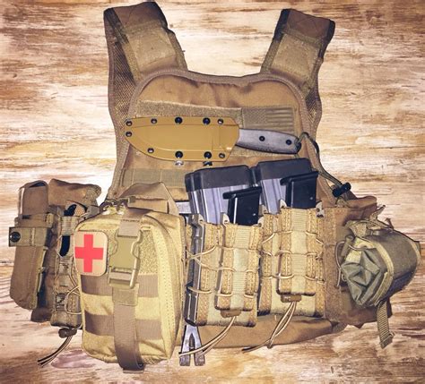 Vest setup: Voodoo tactical plate carrier, HSGI mag pouches, Condor ...