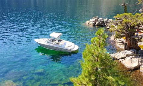 Lake Tahoe: Guide to a Perfect #BoatLife Day