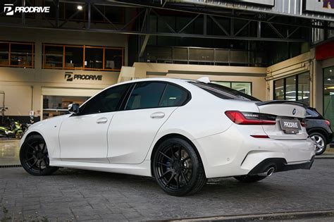 BMW 3 series 330i G20 White with BC Forged HCA162S Aftermarket Wheels ...