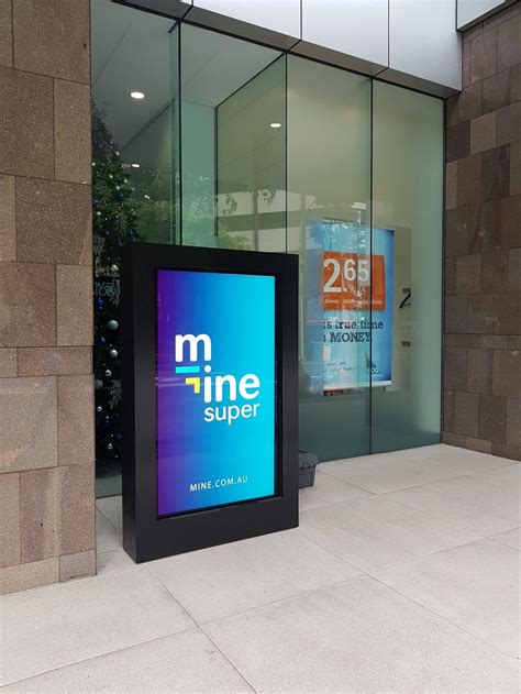 Digital Signage LCD Display For Business Foyers - MetroSpec