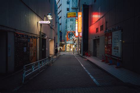 Photographs of the Bright but Unusually Empty Streets of Tokyo During ...