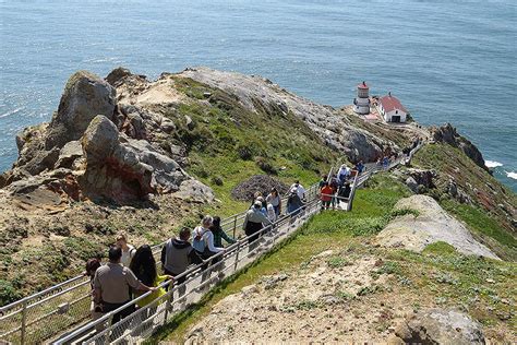 Visit the Point Reyes Lighthouse - Point Reyes National Seashore (U.S ...