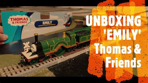 UNBOXING Bachmann EMILY Thomas & Friends - Review HO Scale Trains - YouTube