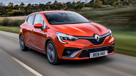 Renault Clio E-TECH hybrid review | DrivingElectric