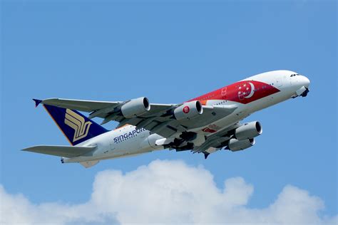 File:Singapore Airlines, Airbus A380-800 9V-SKI '50th anniversary of ...