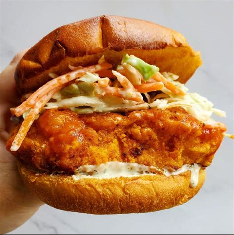 Crispy Buffalo Chicken Sandwich - Lite Cravings