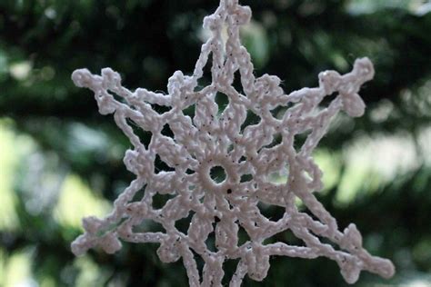 10 Free Crochet Snowflake Patterns