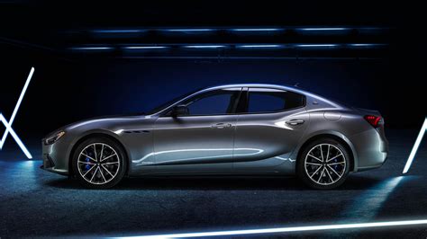 2021 Maserati Ghibli Hybrid Debuts With 325HP Twin-Charged Engine ...