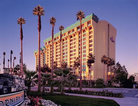 How to Choose the Best Disneyland Resort Hotel