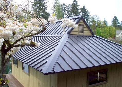 What Are The Advantages Of Using A Metal Roof?