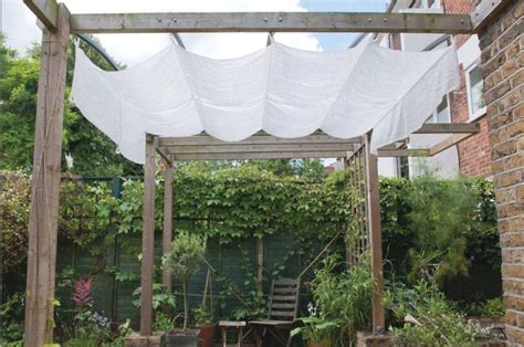 DIY Patio Canopy: How To Build a Simple & Cheap DIY Canopy - DIY ...