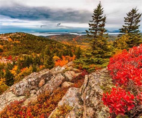 Maine Fall Foliage- 13 Spots to Enjoy Fall Colors in Maine