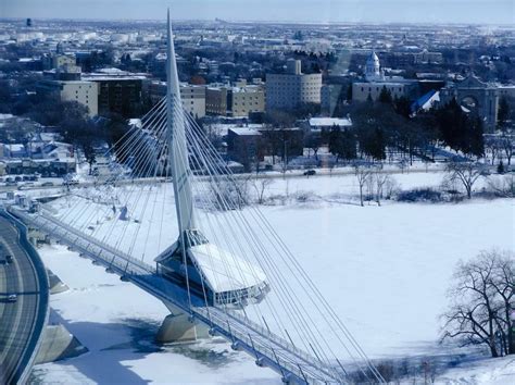 10 unique things to do in Winnipeg in winter | Manitoba canada, Ice ...