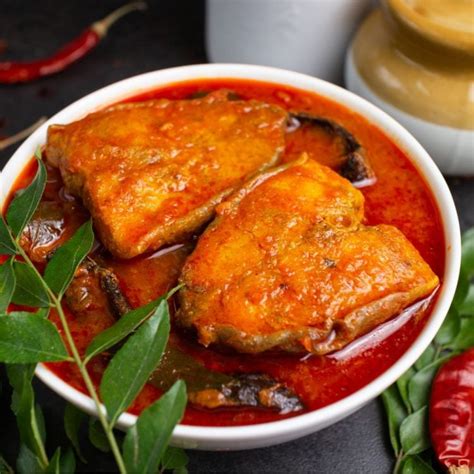 How to Make A Unique and Delicious Basa Fish Curry! - Licious Blog